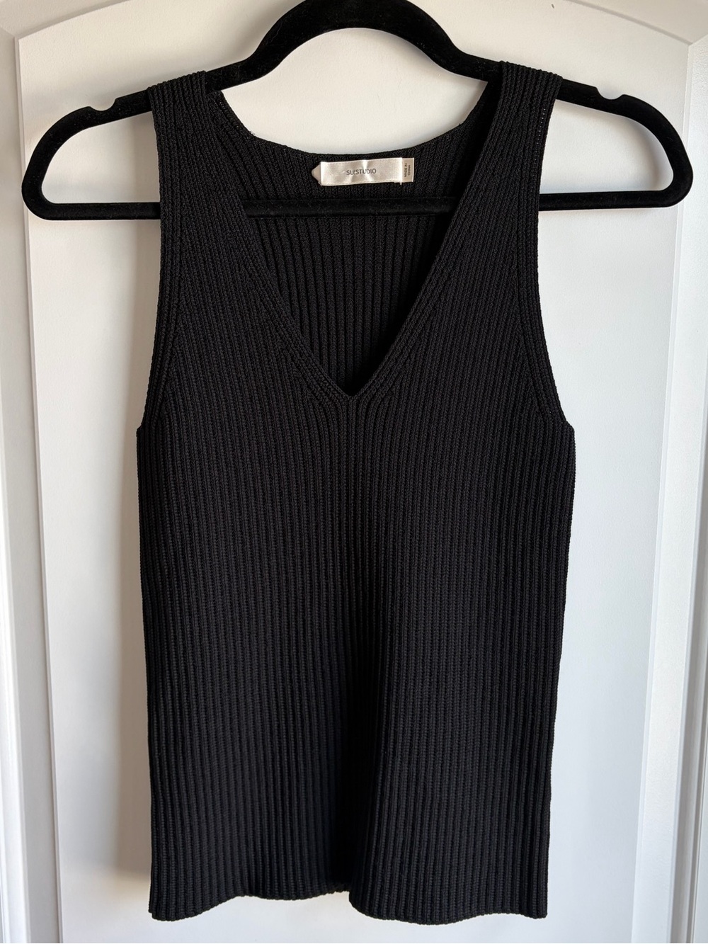 Suistudio Dana Black Ribbed V-Neck Knit Tank Top / Vest Size XS